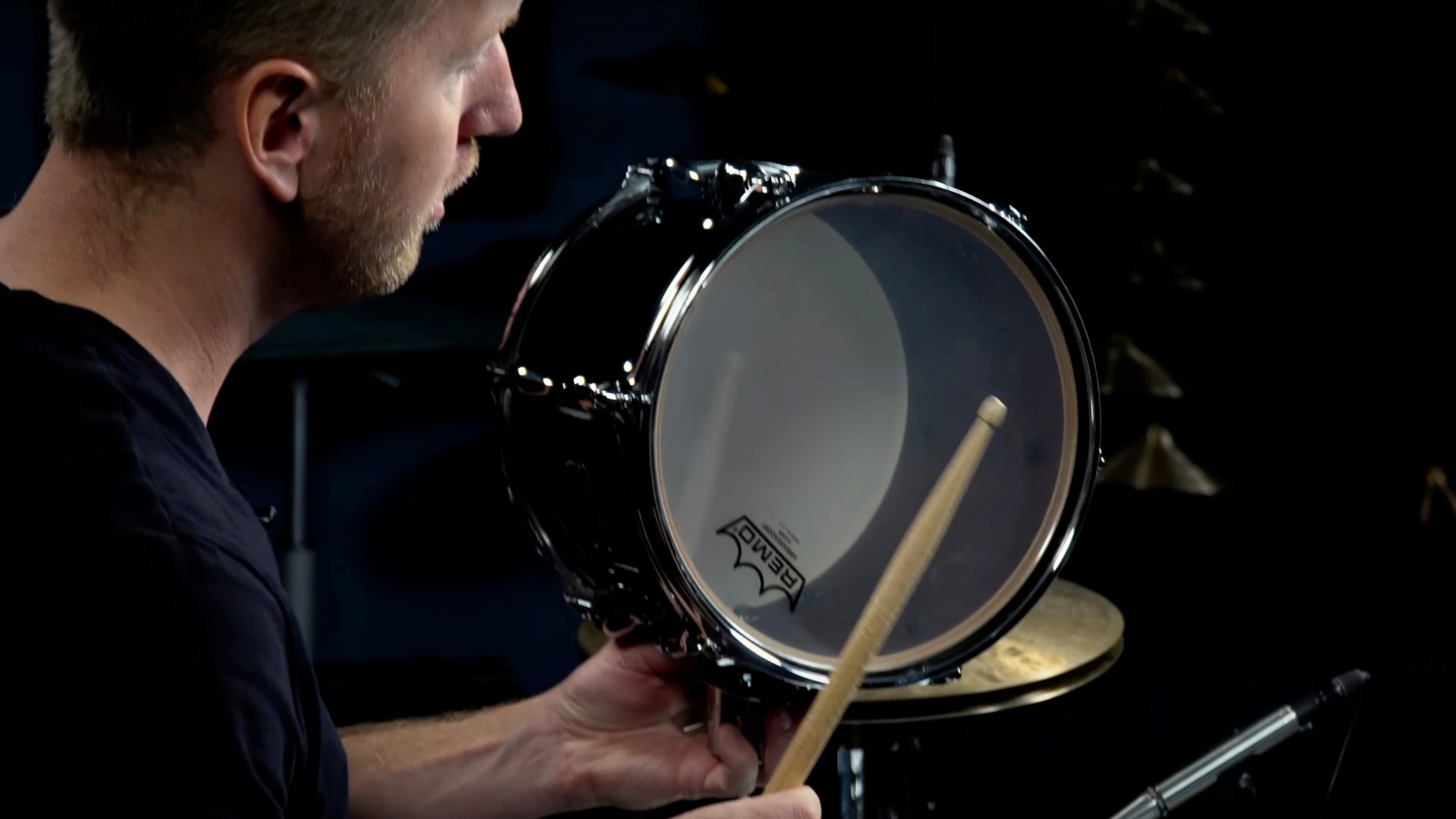 How To Tune Drums (With Video/Photos) 13 Decide how you want the top & bottom heads tuned