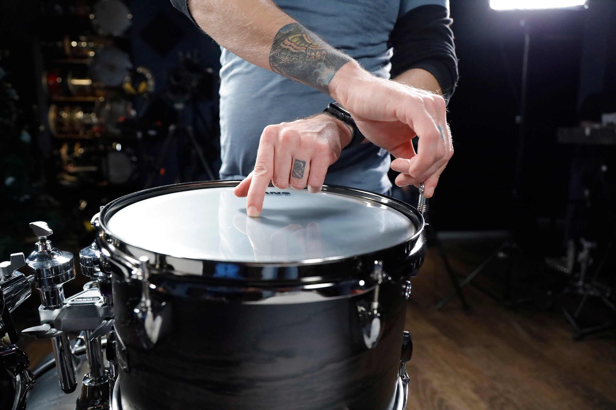 How To Tune Drums (With Video/Photos) 18 tune tom